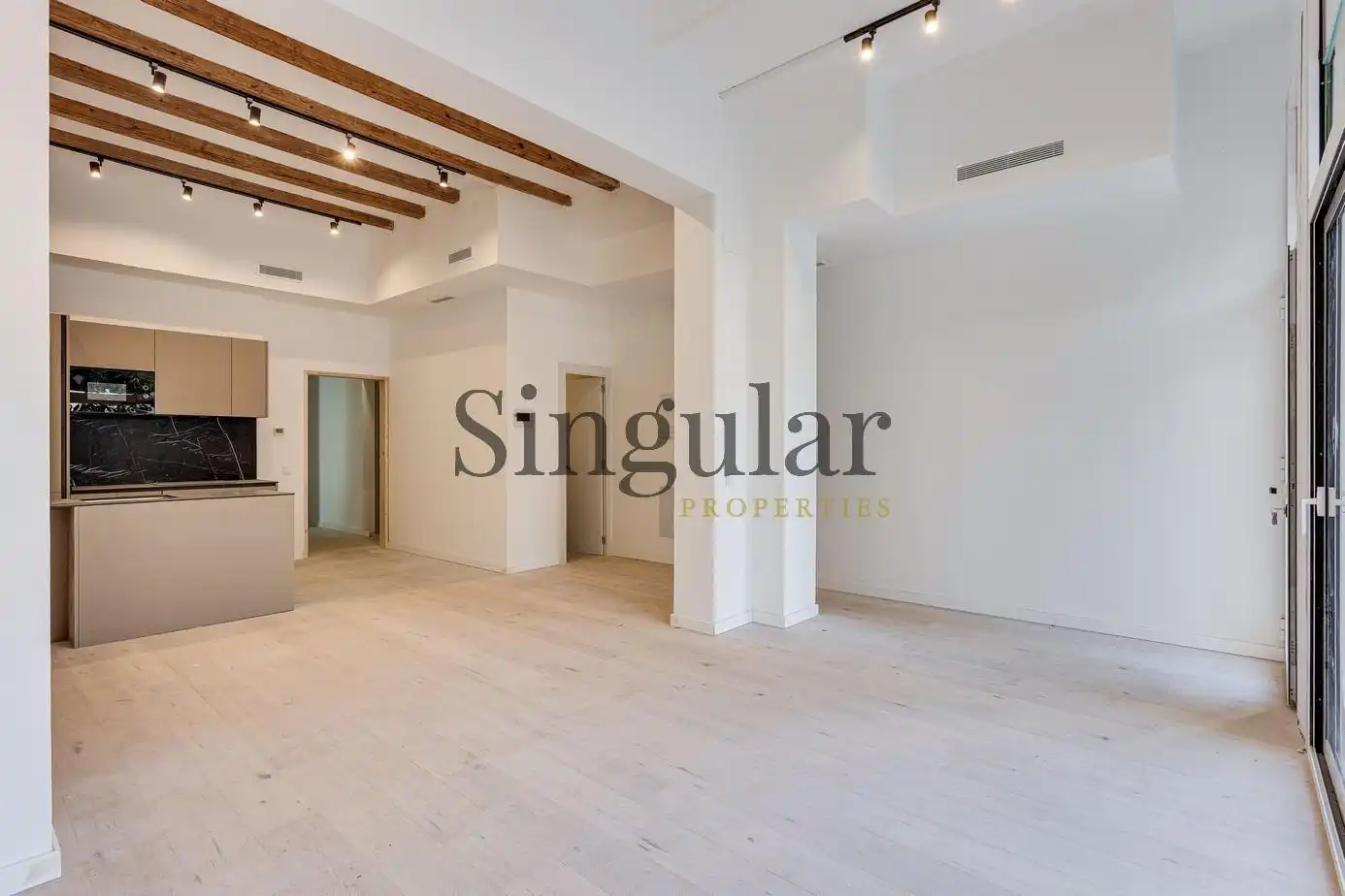 Sala de estar de Dúplex en venta en Barcelona con Aire acondicionado, Calefacción y Jardín privado