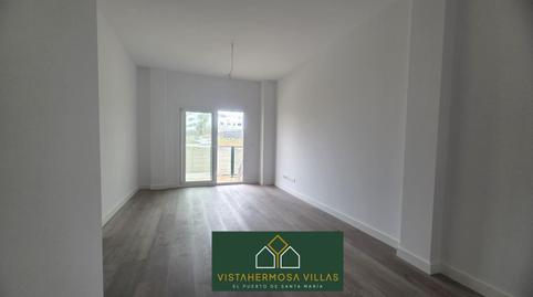 Foto 3 de Planta baixa en venda a Calle de la Hermandad de la Oración en el Huerto, El Juncal - Vallealto, El Puerto de Santa María