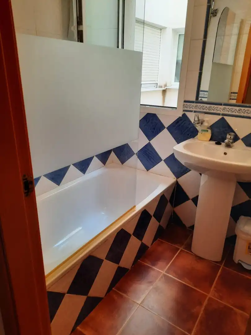 Badezimmer von Wohnung zum Verkauf in Cuevas del Almanzora mit Klimaanlage, Privatgarten und Möbliert