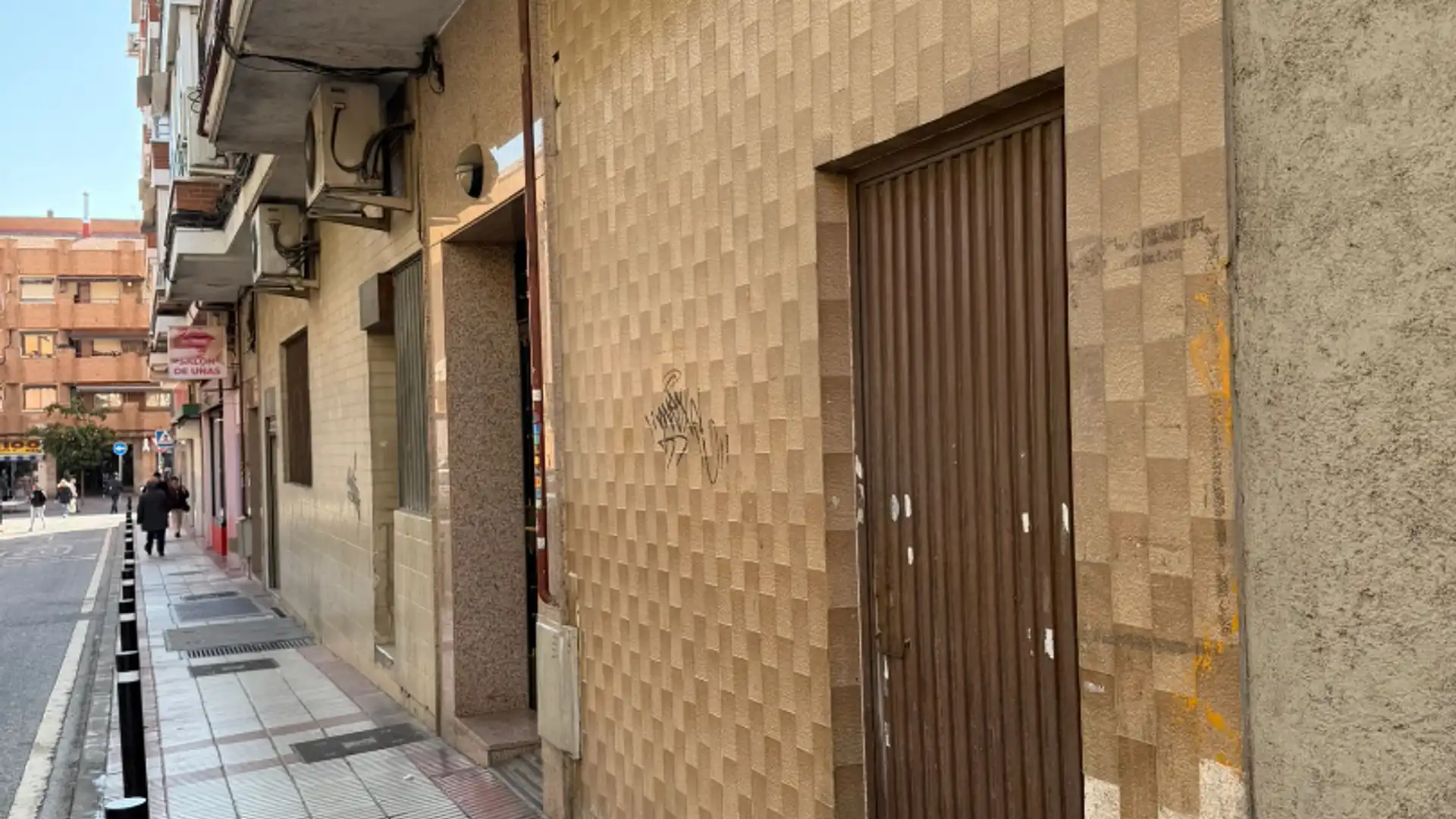 Vista exterior de Local en venta en Getafe