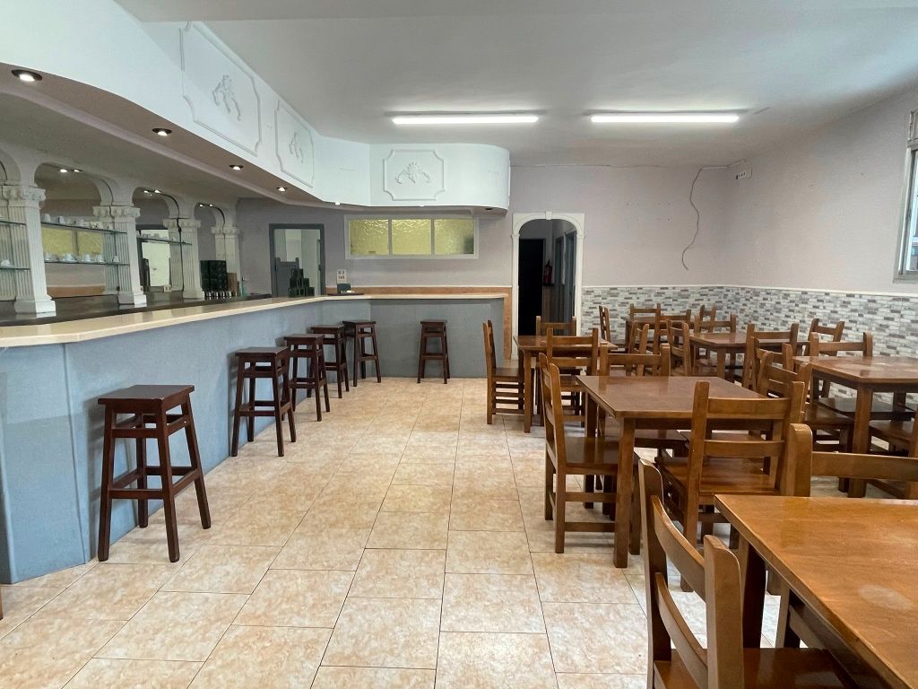 Local en venta en Gijón  con Amueblado