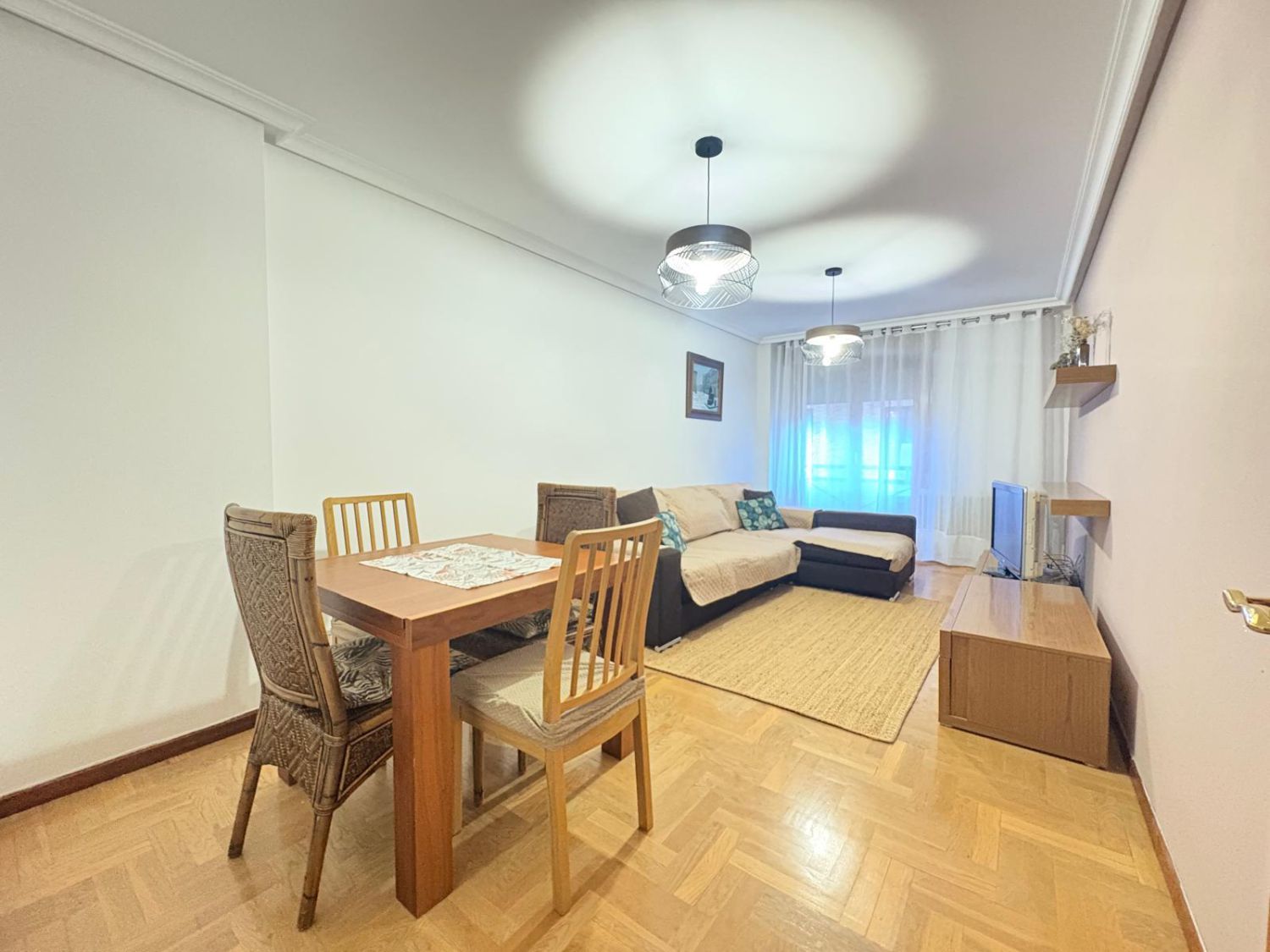 Pis de lloguer a Salesas - Foncalada - Campoamor, Centro - Casco Histórico