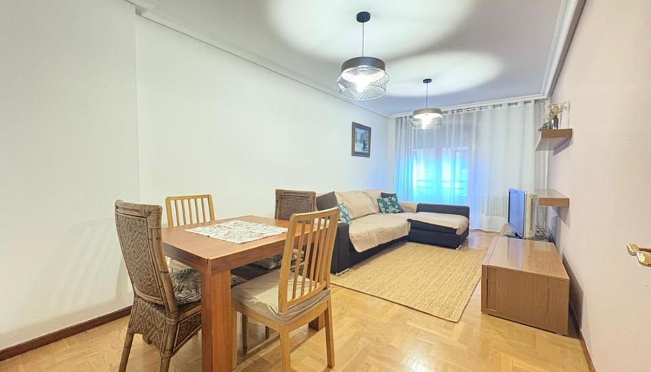 Foto 1 de Pis de lloguer a Salesas - Foncalada - Campoamor, Asturias