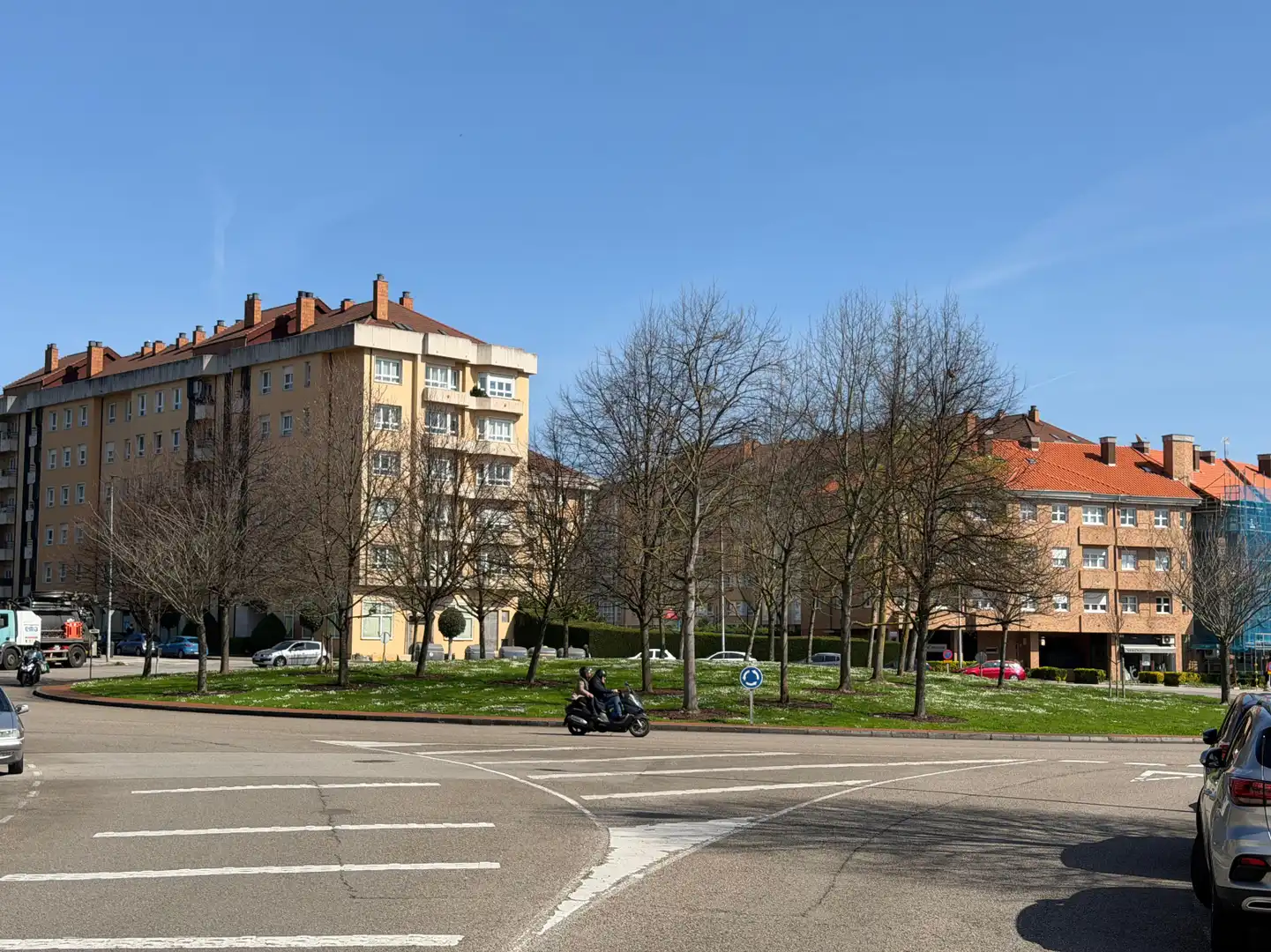 Garaje de alquiler en Gijón - CL SMARA, Viesques