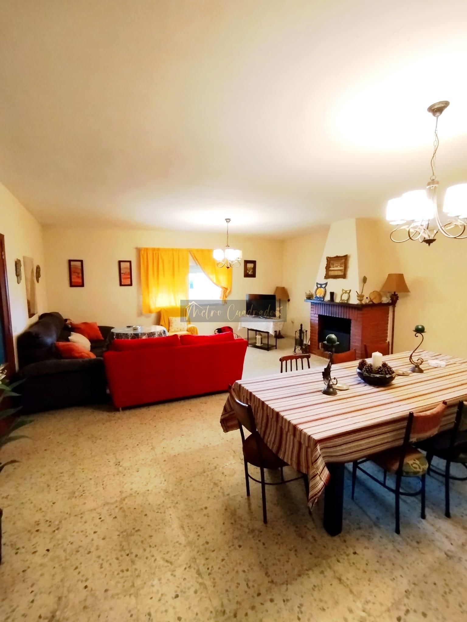 Living room of Country house for sale in Valverde de Mérida  with Air Conditioner, Storage room and Swimming Pool