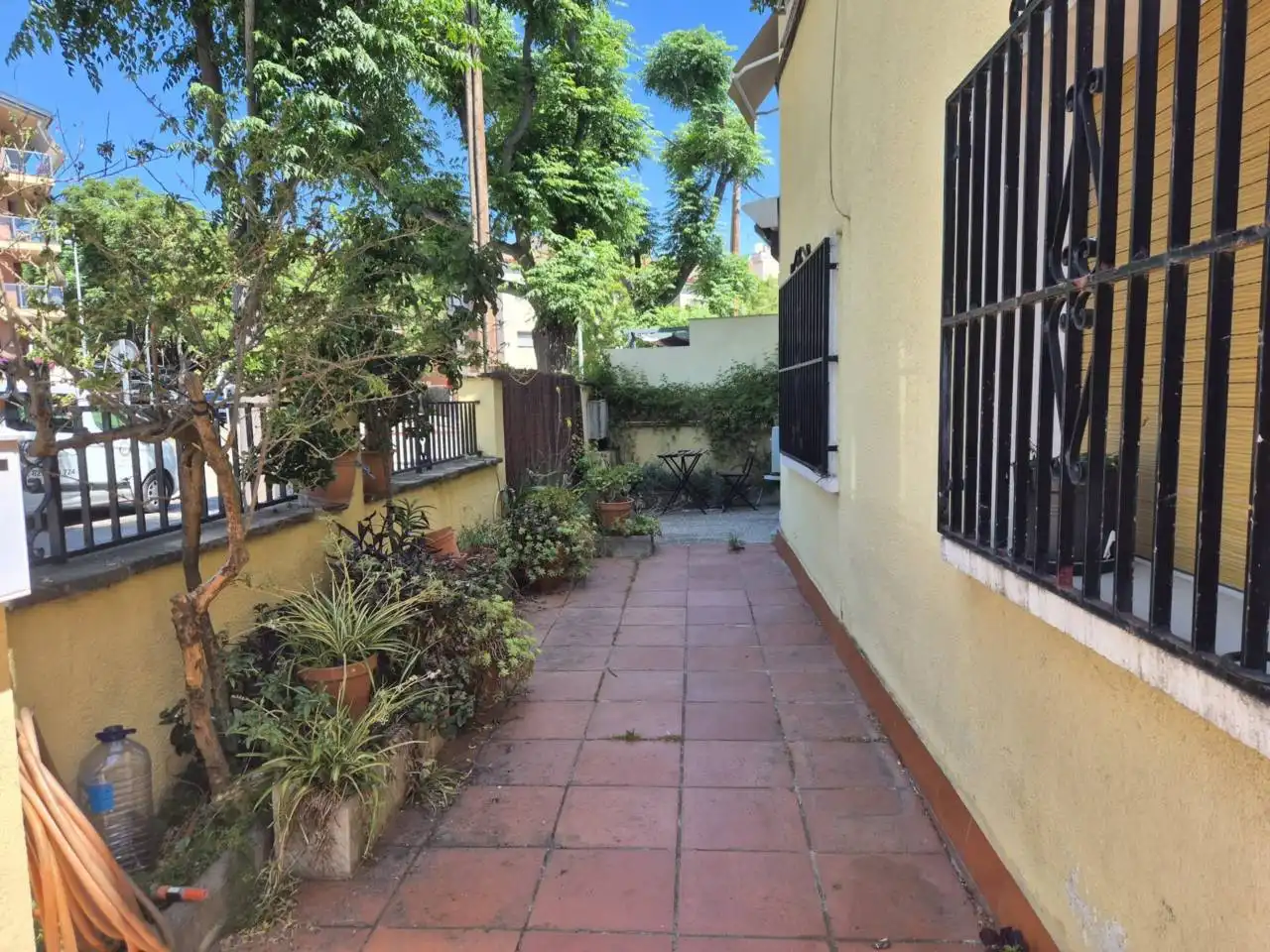 Exterior view of Flat for sale in Sant Cugat del Vallès  with Heating