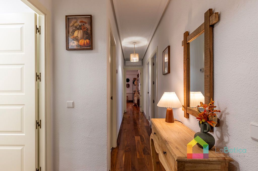 Flat for sale in  Toledo Capital  with Air Conditioner and Heating