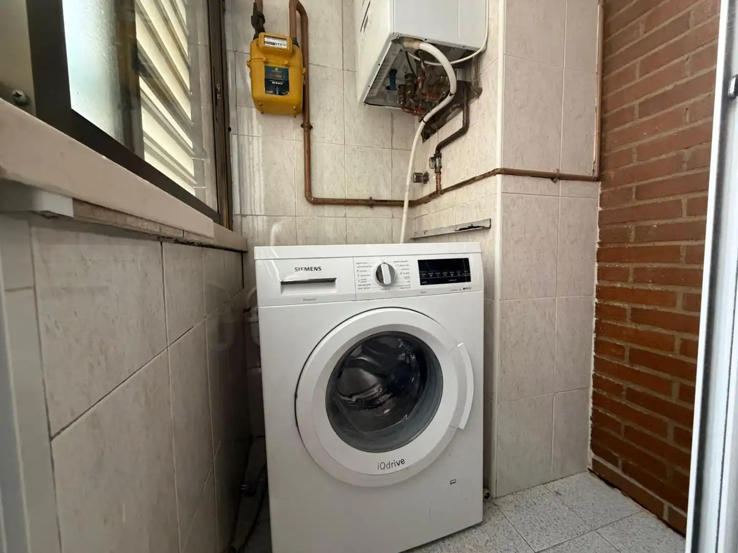 Wohnung zur Miete in Madrid mit Heizung, Privatgarten und Abstellraum