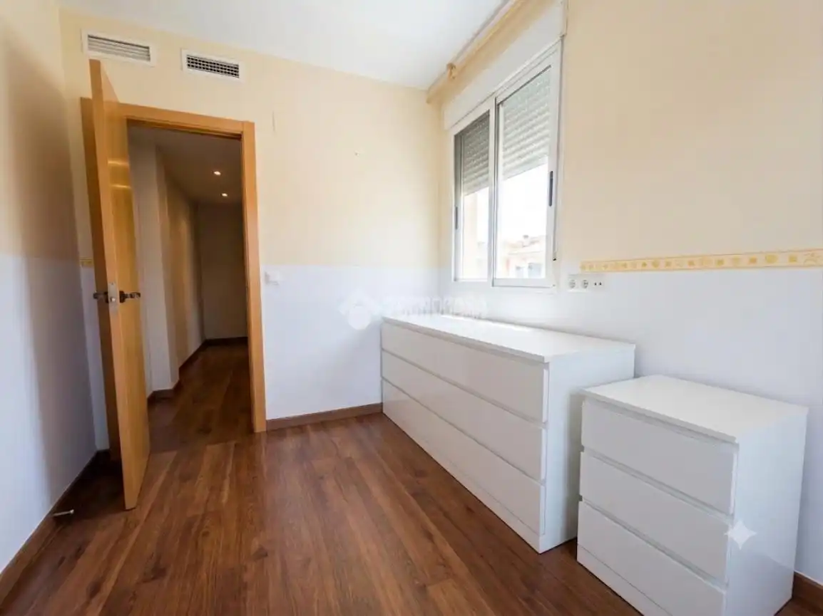 Habitación de Piso en venta en Paterna con Aire acondicionado, Calefacción y Balcón