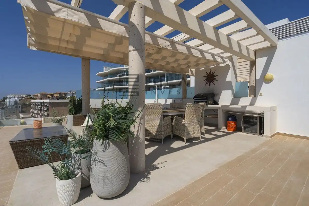 Penthouse with pool for sale in Carvajal, imagen 4