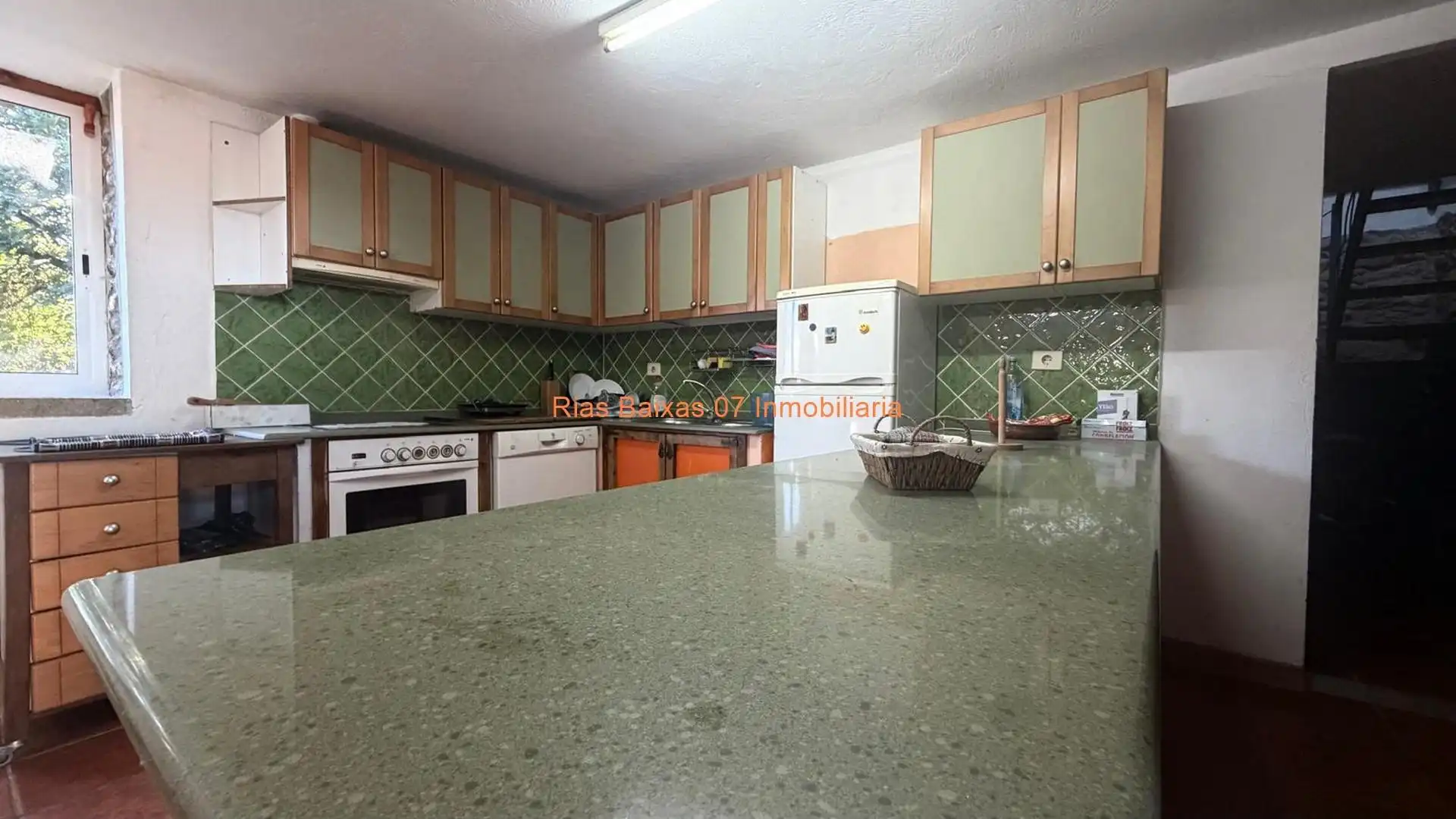 Cocina de Casa o chalet en venta en Tui con Calefacción, Jardín privado y Terraza