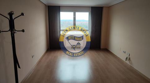 Photo 5 of Flat for sale in Armunia, León