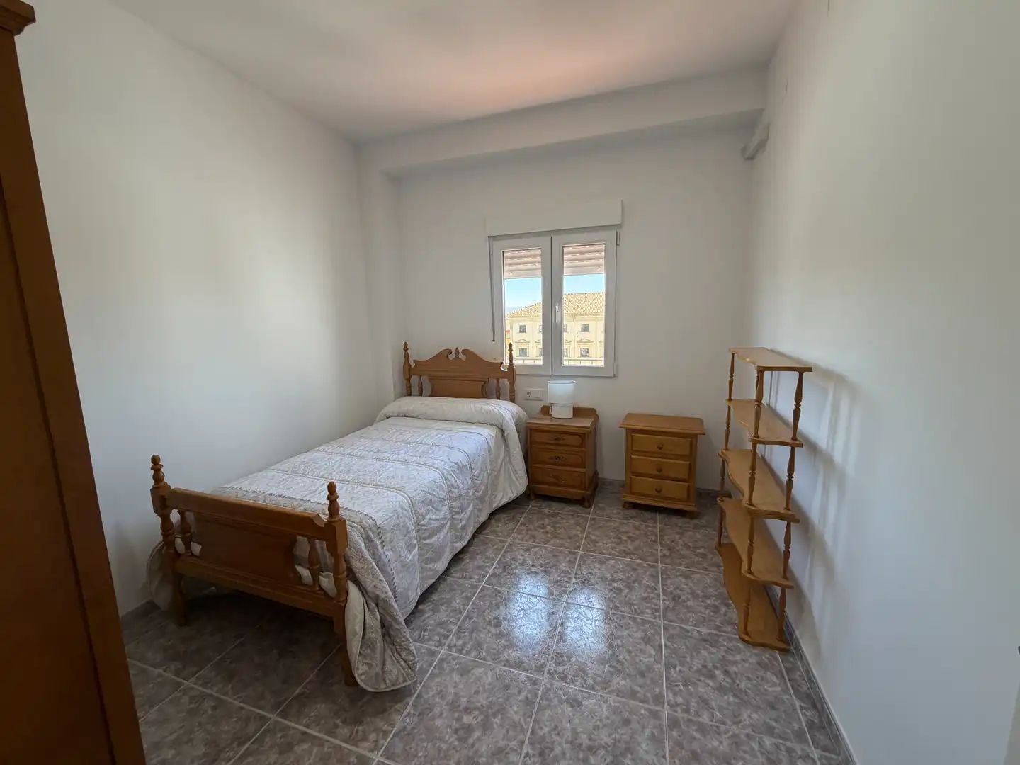 Habitación de Piso de alquiler en Úbeda con Aire acondicionado, Trastero y Amueblado