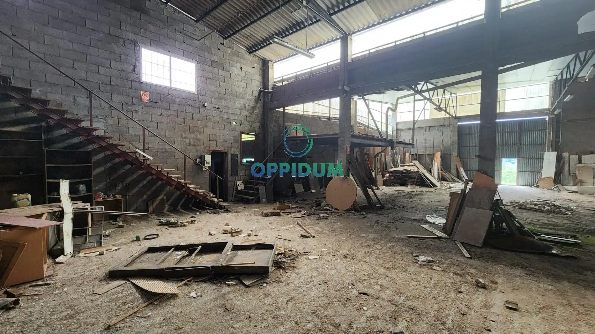Industrial buildings for sale in Touro