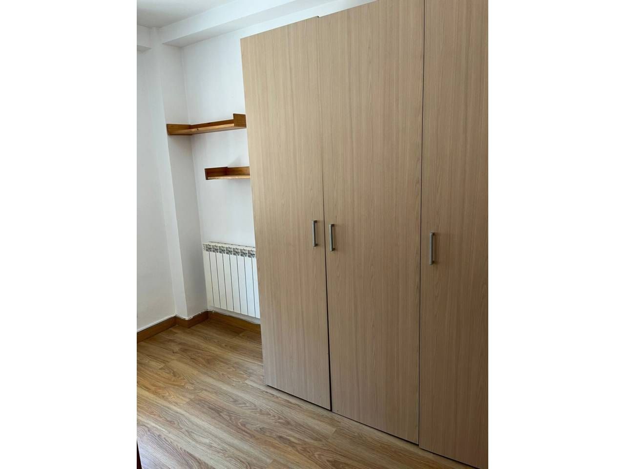 Dormitori de Pis en venda en Getafe amb Parquet i Moblat