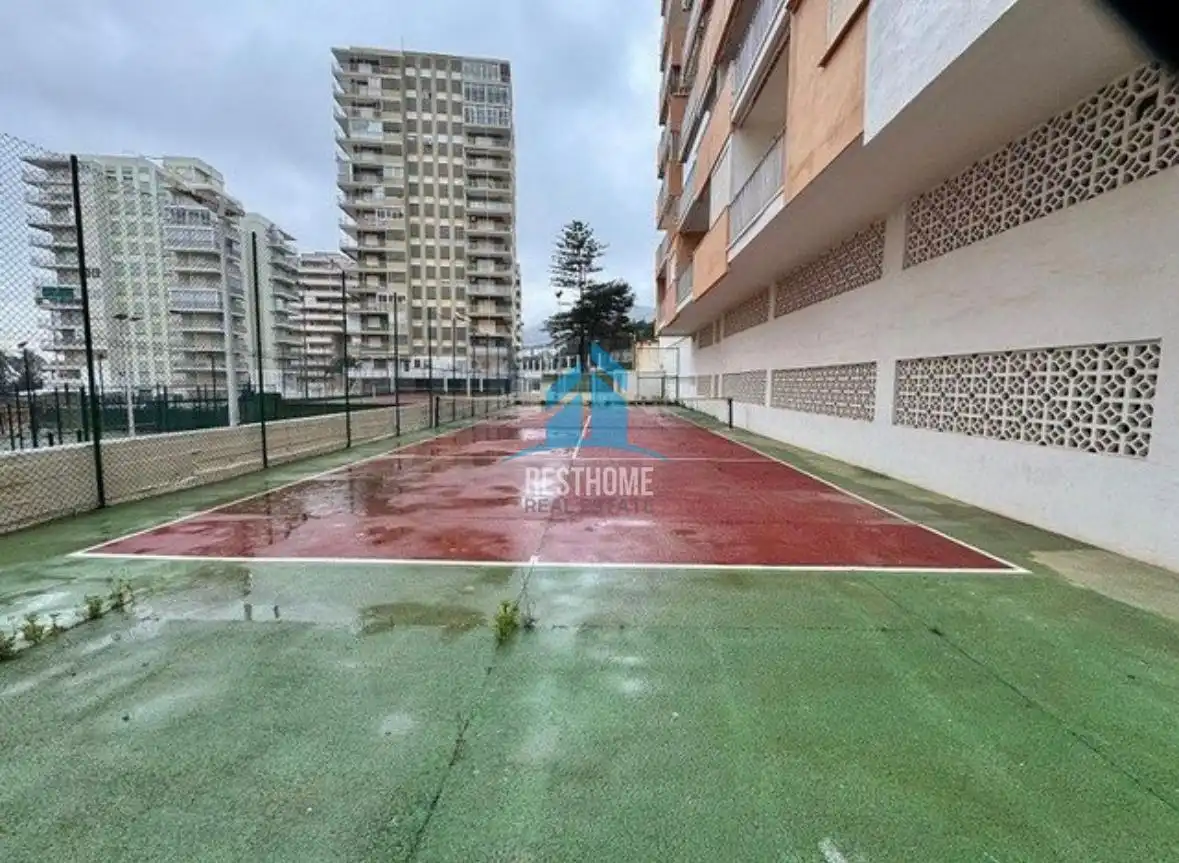 Parking de Piso en venta en Cullera con Terraza y Piscina comunitaria