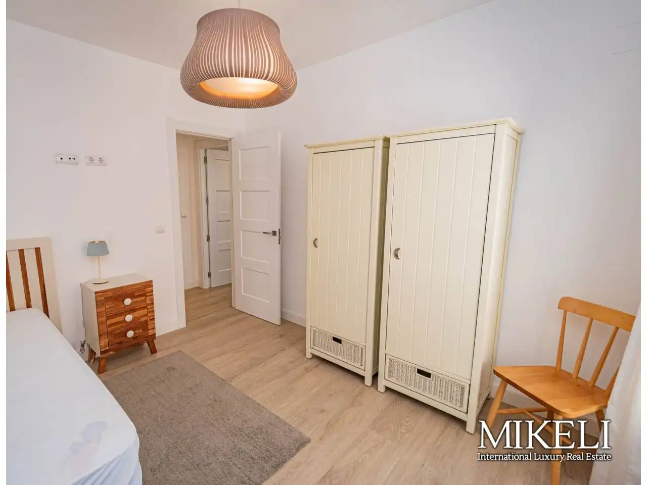 Schlafzimmer von Wohnung zur Miete in Santander mit Heizung und Möbliert