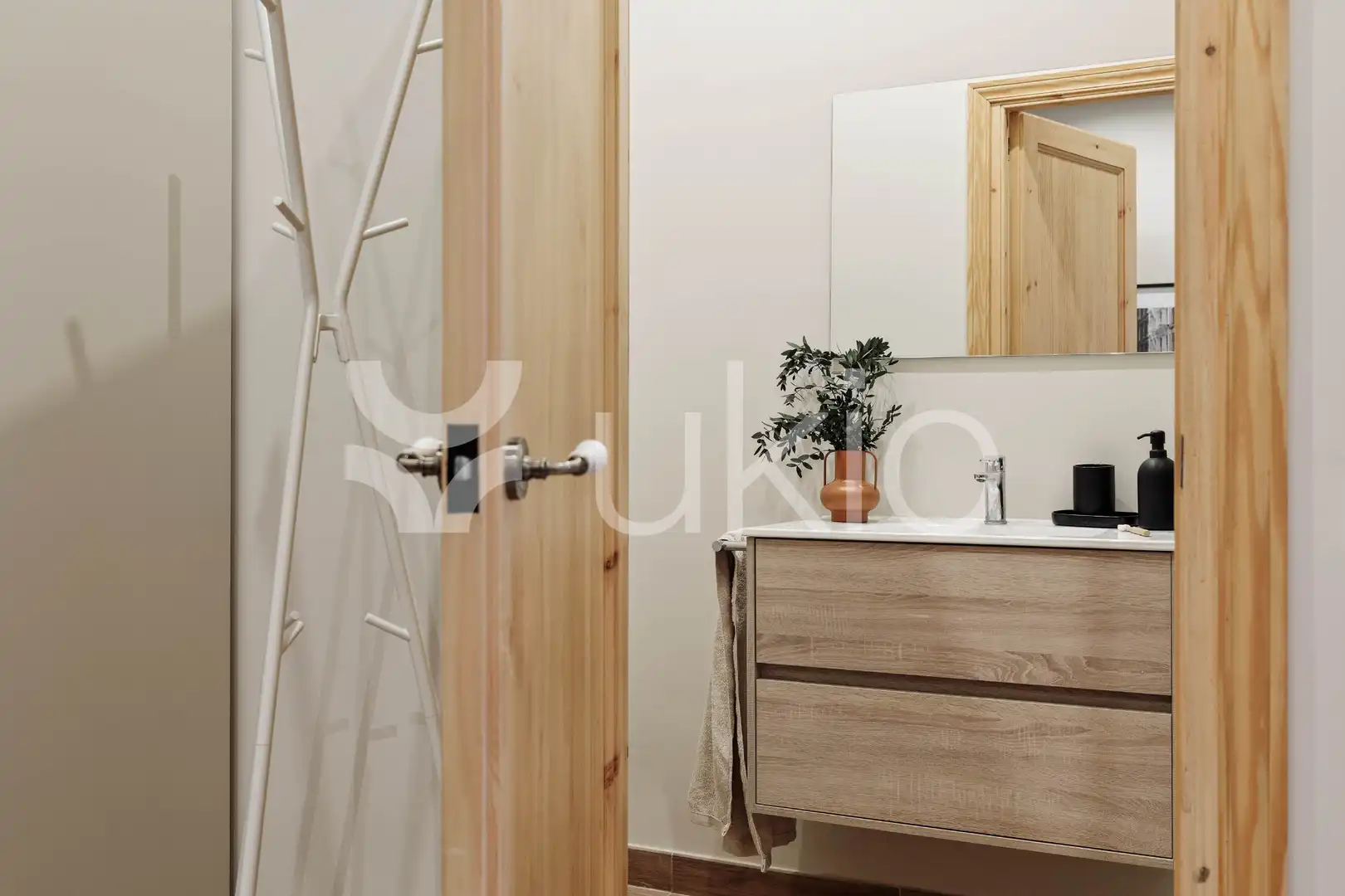 Appartamento con terrazza in affitto a Carrer de Pau Claris, imagen 22