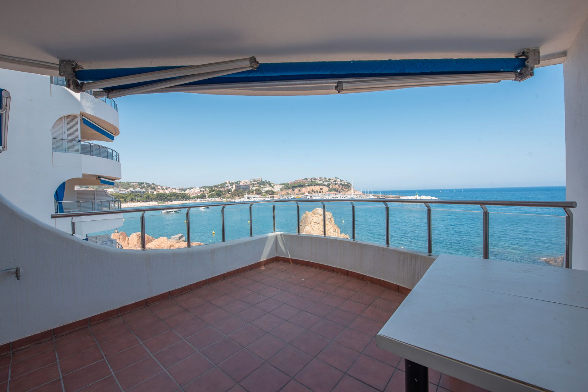 Terrace of Flat for rent in Sant Feliu de Guíxols  with Air Conditioner, Heating and Parquet flooring