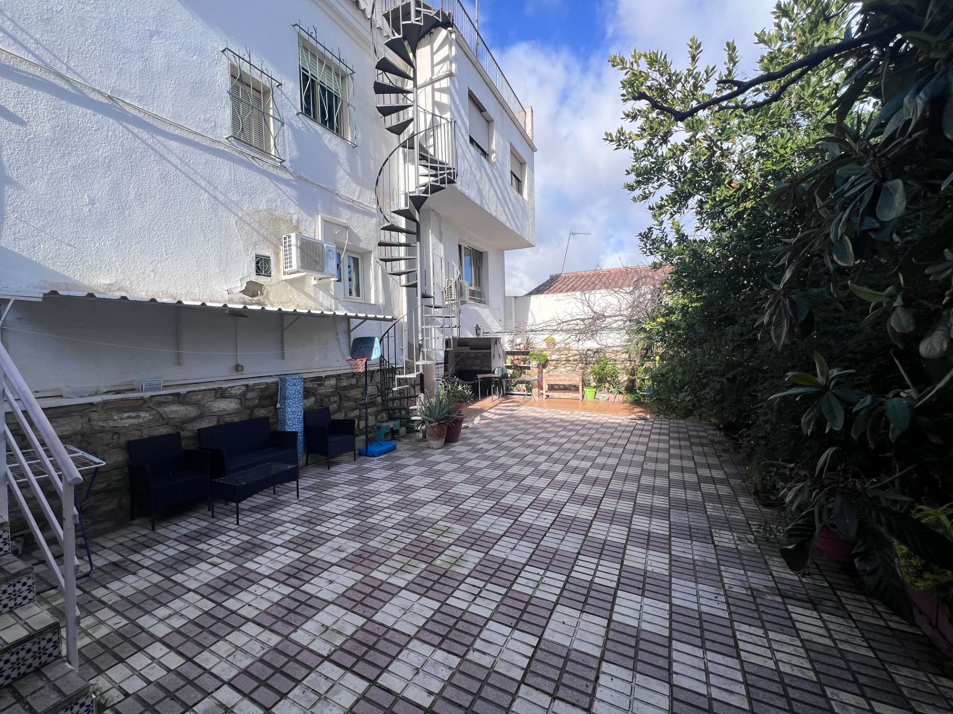 Terrassa de Casa adosada en venda en  Jaén Capital amb Aire condicionat, Calefacció i Jardí privat