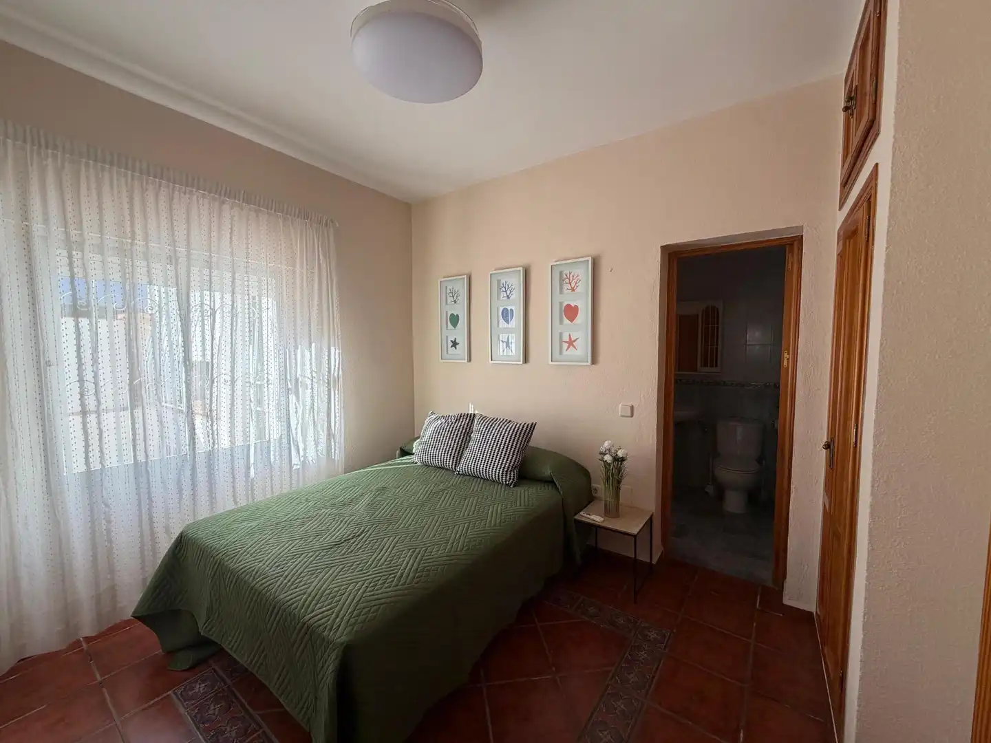 Habitación de Casa o chalet de alquiler en Rincón de la Victoria con Terraza, Trastero y Amueblado