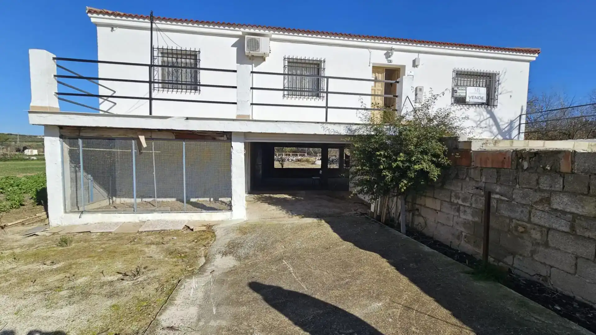Vista exterior de Finca rústica en venda en Monturque amb Aire condicionat, Moblat i Forn