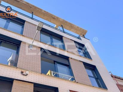 Exterior view of Flat for sale in  Madrid Capital  with Heating, Private garden and Terrace