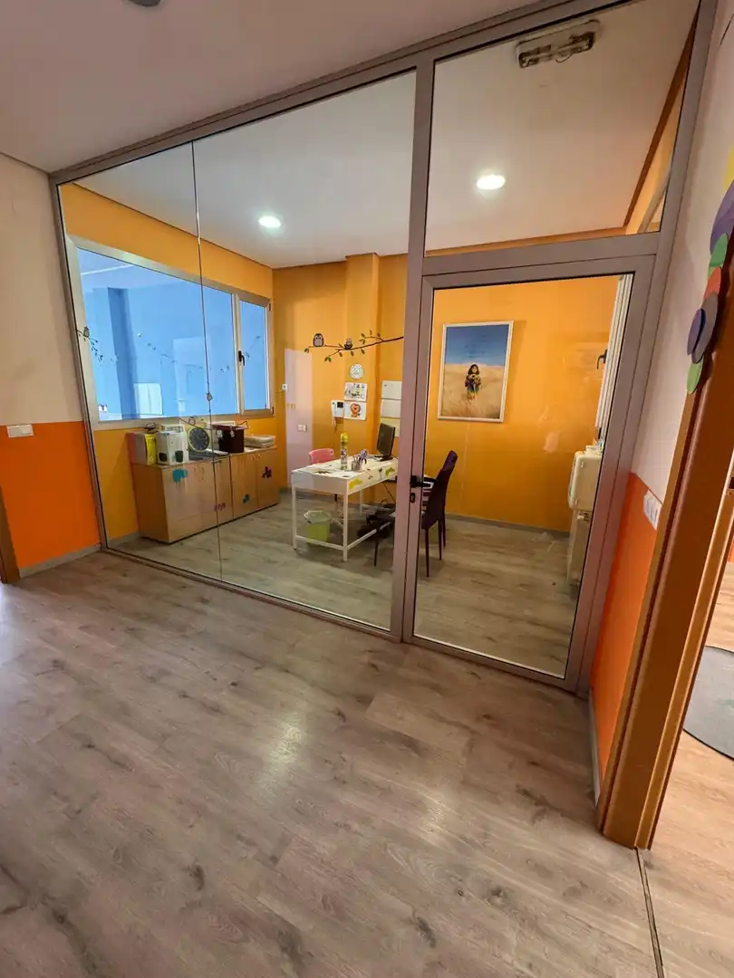 Local de alquiler en Valencia con Aire acondicionado