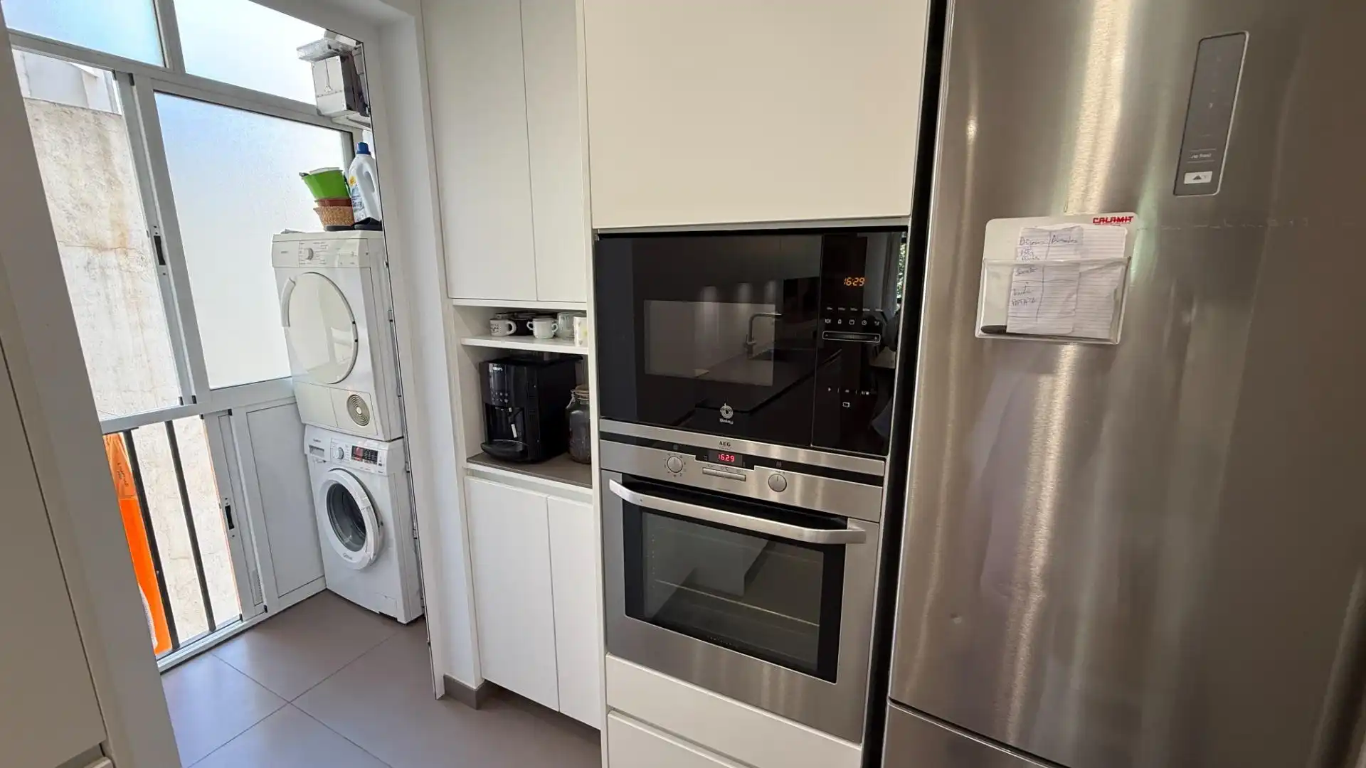 Kitchen of Flat for sale in Barcelona  with Air Conditioner, Heating and Parquet flooring