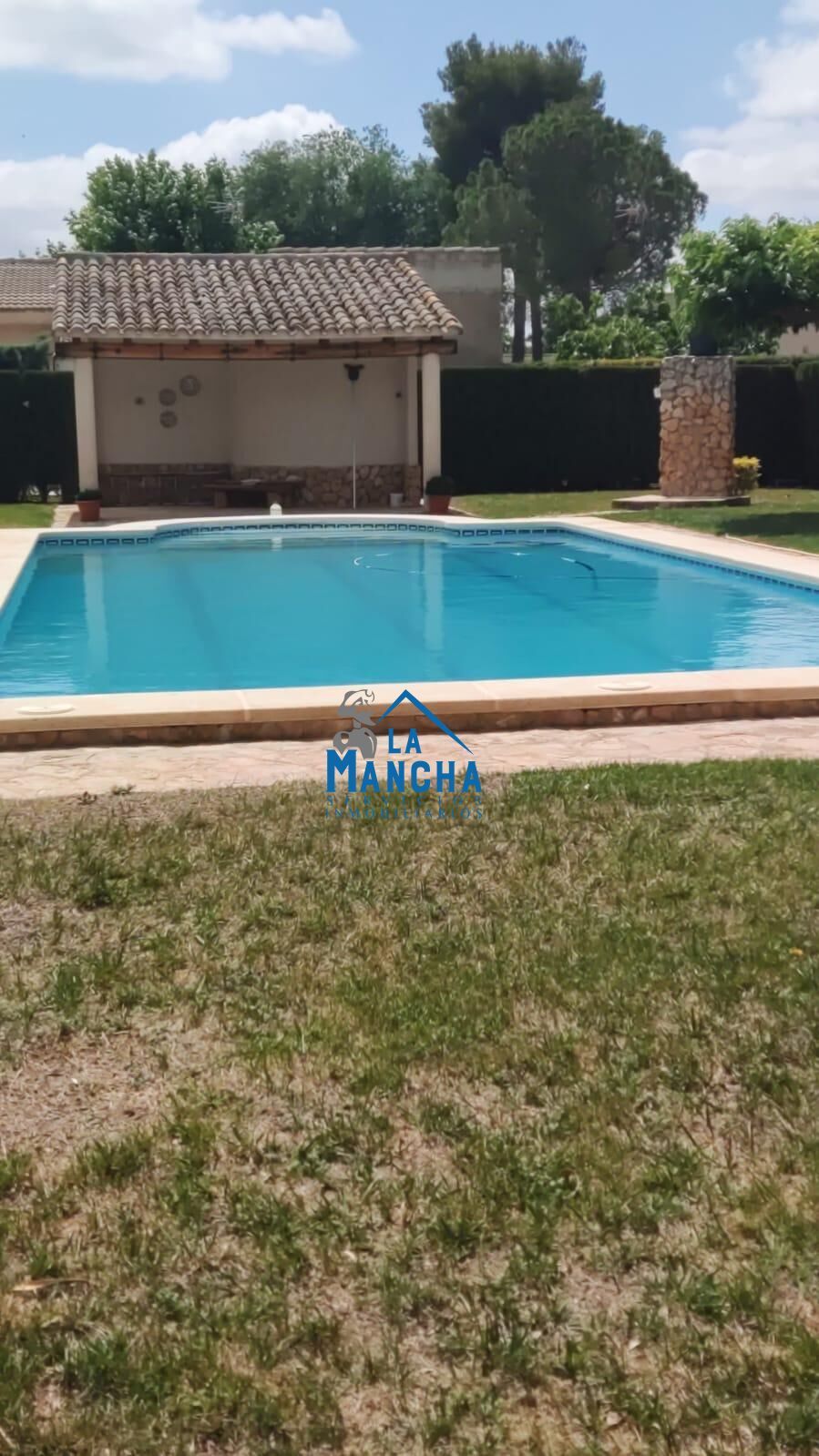 Piscina de Casa o xalet en venda en  Albacete Capital amb Calefacció, Jardí privat i Terrassa