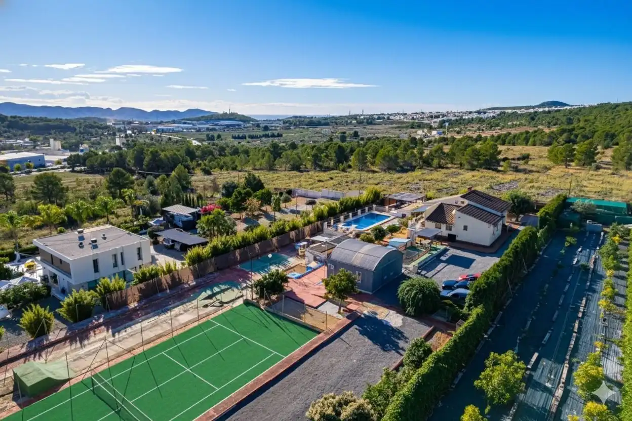 Vista exterior de Casa o chalet en venta en Polop con Aire acondicionado, Calefacción y Jardín privado