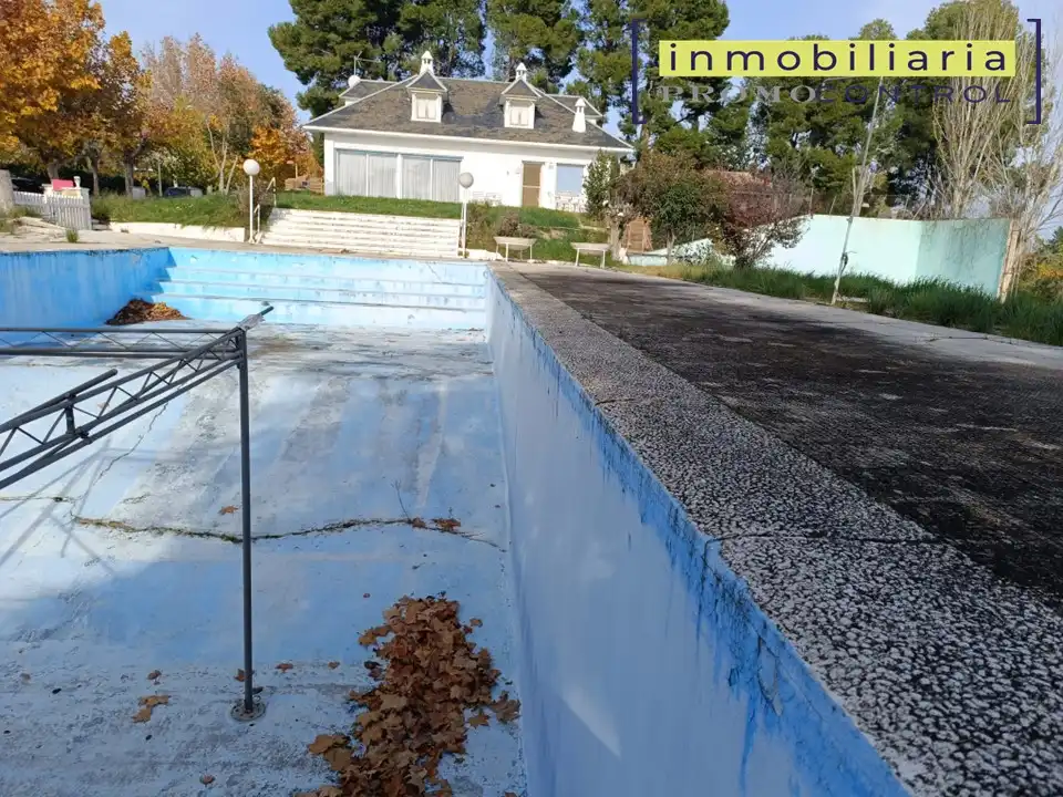 Chalet con terraza en venta en Calle Río Aragón 4, imagen 77