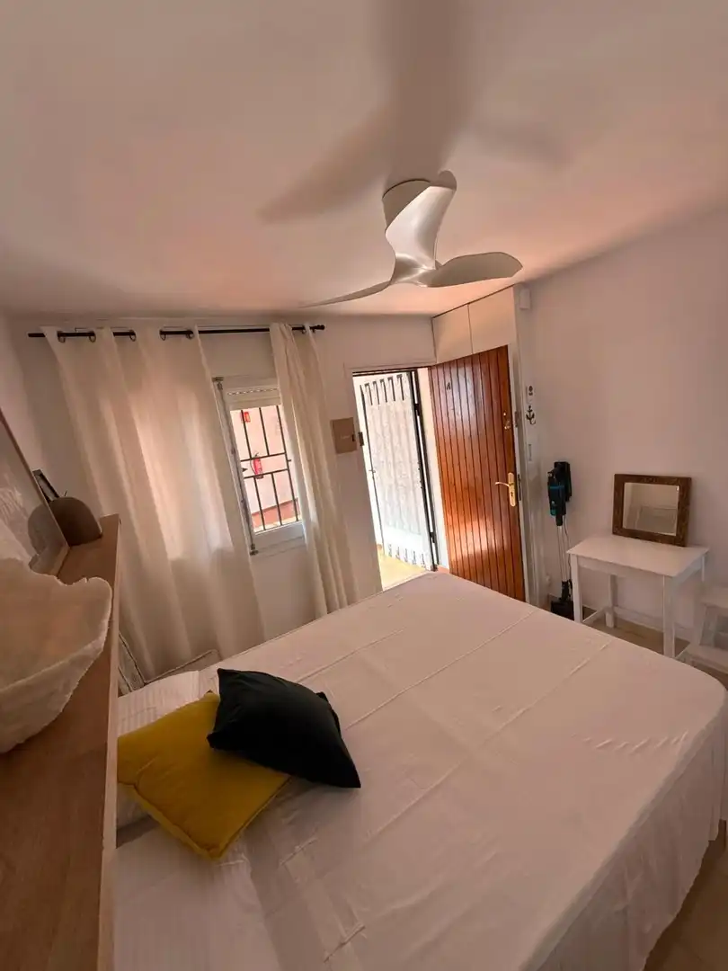 Habitación de Apartamento en venta en Roses con Terraza y Trastero