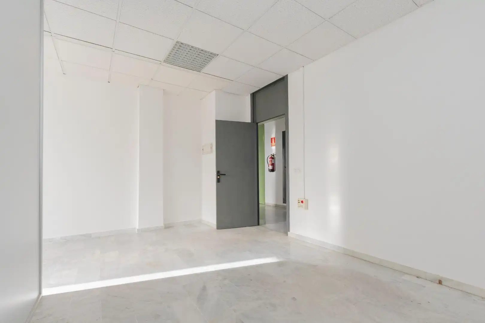 Local en venta en Mairena del Aljarafe con Aire acondicionado