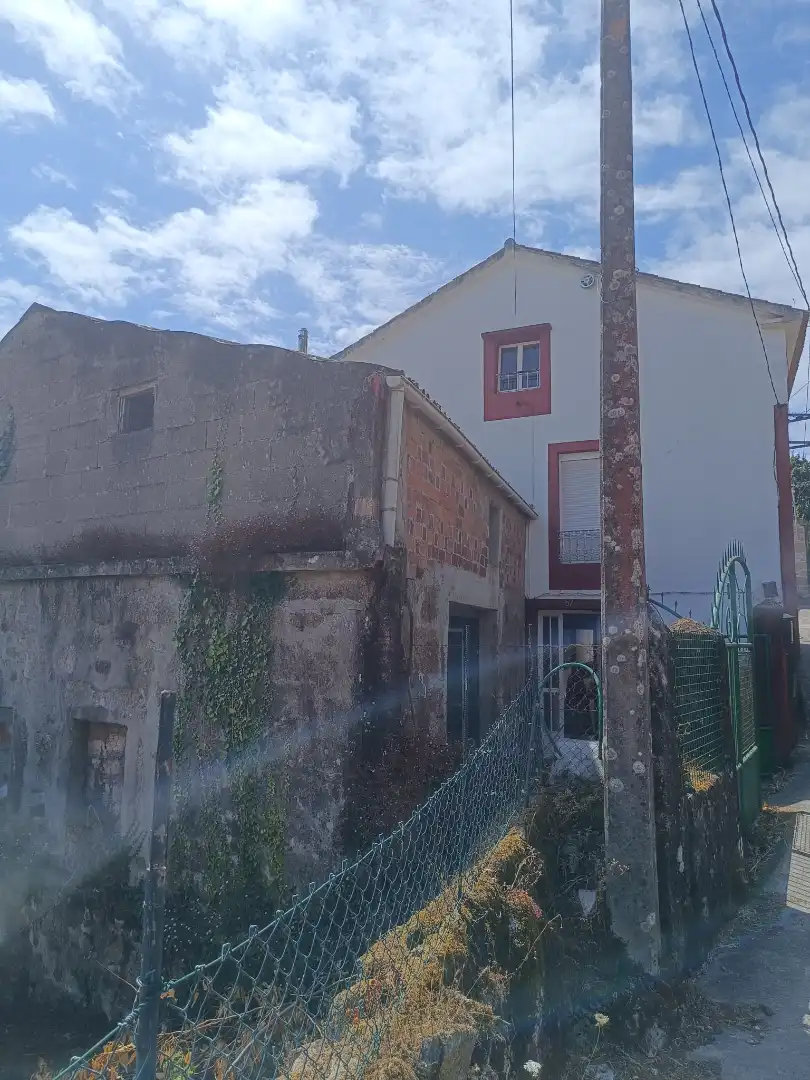 Exterior view of Houses for sale in Outes, A Coruña