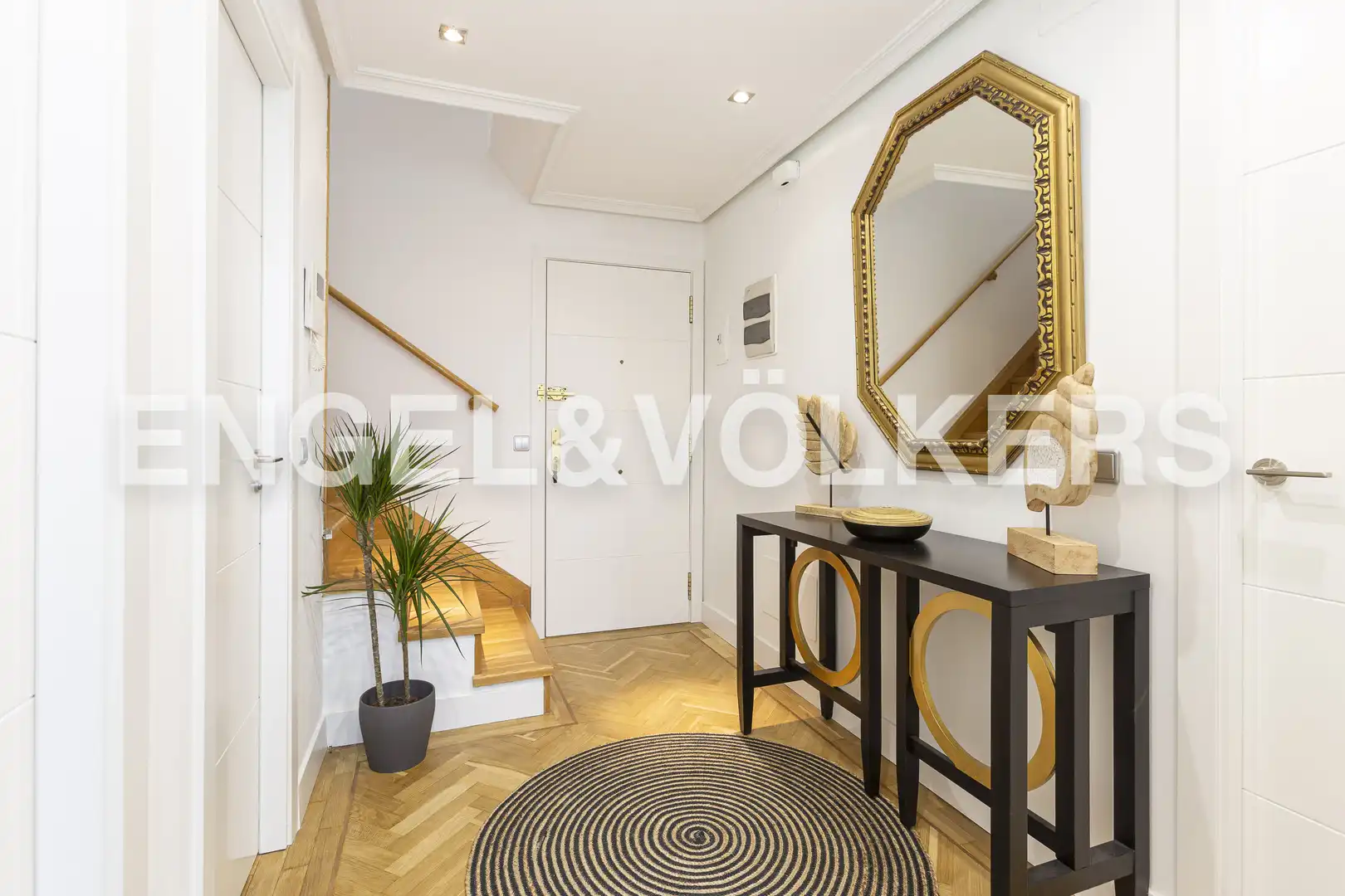 Attic for rent in Madrid  with Air Conditioner, Heating and Parquet flooring