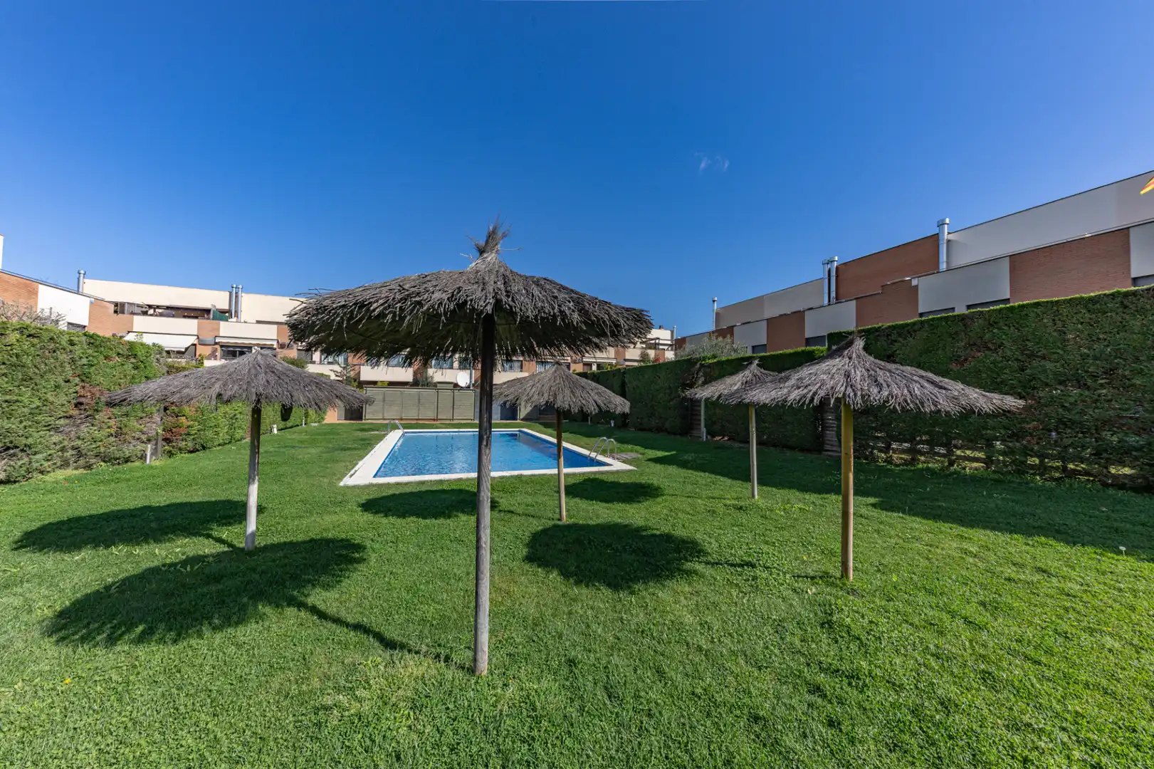 Reihenhaus mit Pool zum Verkauf in Passeig de Joan Coromines 14, imagen 4