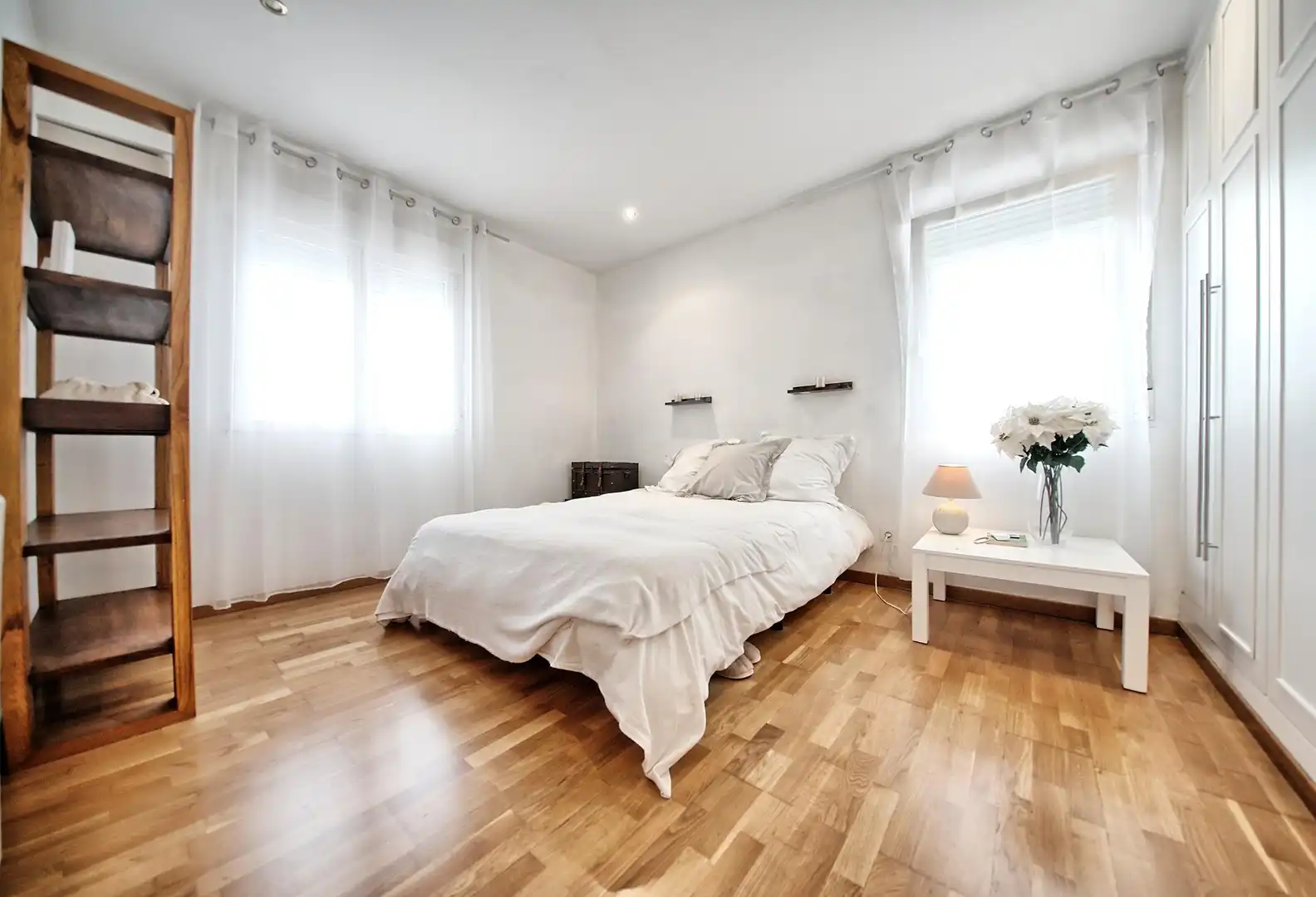 Habitación de Casa o chalet en venta en Paterna con Aire acondicionado, Calefacción y Jardín privado