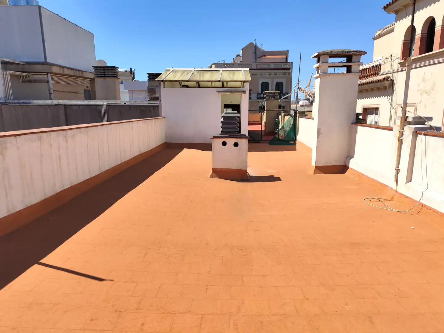 Terrace of Buildings for sale in Barcelona