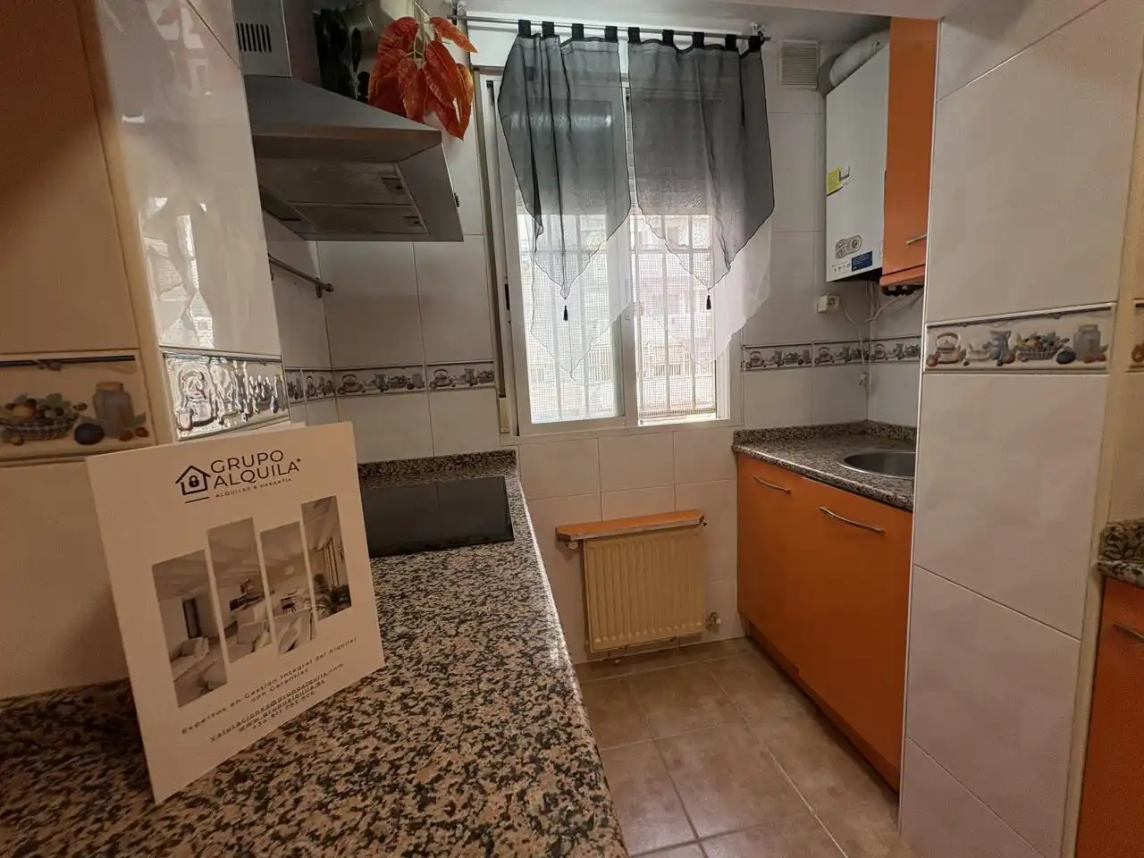 Cocina de Planta baja de alquiler en Madrid con Aire acondicionado y Calefacción