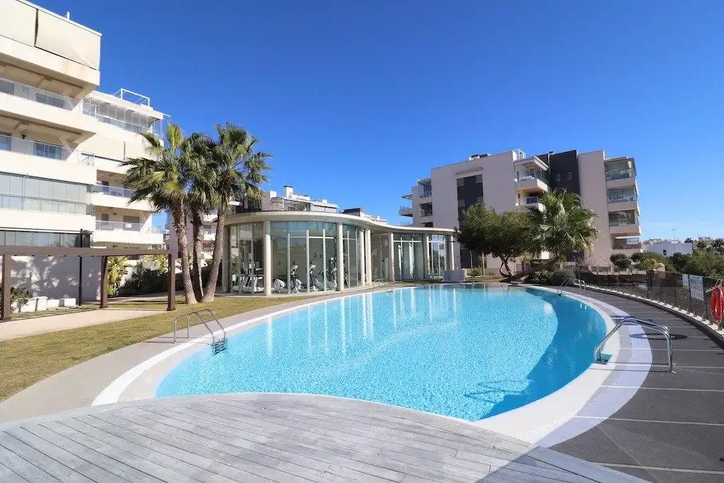 Apartamento con piscina en venta en Orihuela Costa, imagen 17