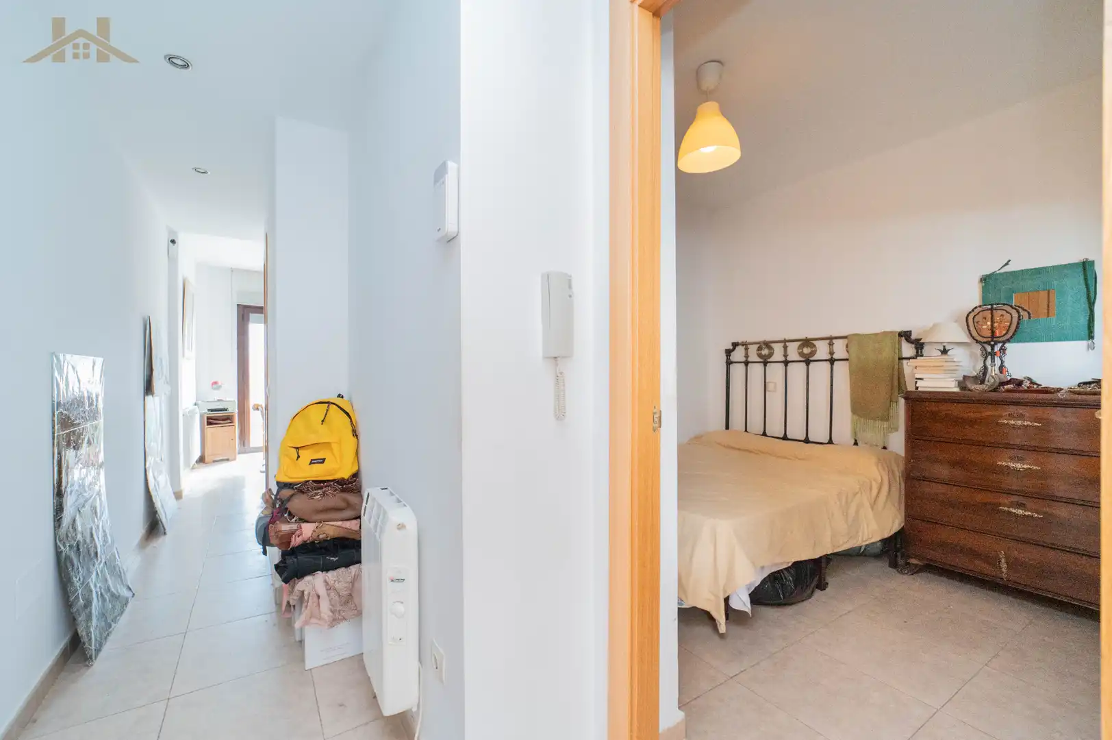 Piso en venta en Villa del Prado con Balcón