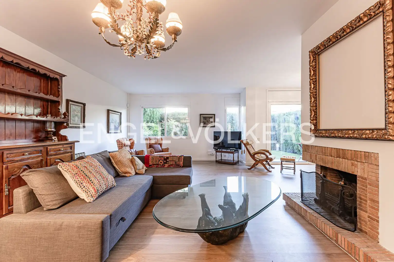 Living room of Detached homes for sale in Sant Cugat del Vallès  with Air Conditioner, Heating and Private garden