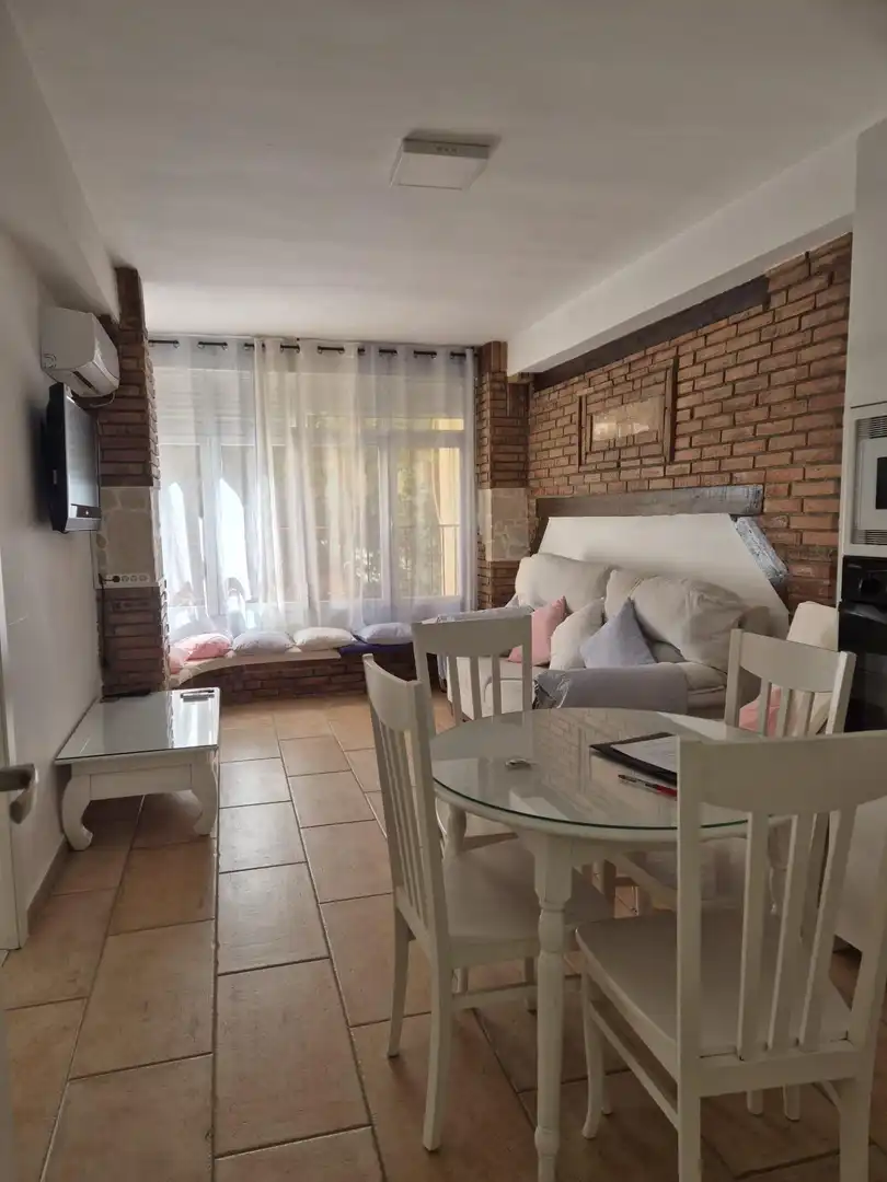 Wohnzimmer von Wohnung zur untervermieten in Granada mit Balkon