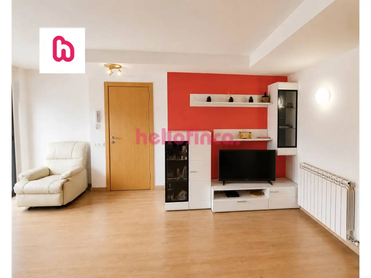 Sala d'estar de Pis en venda en Gironella amb Calefacció, Parquet i Terrassa