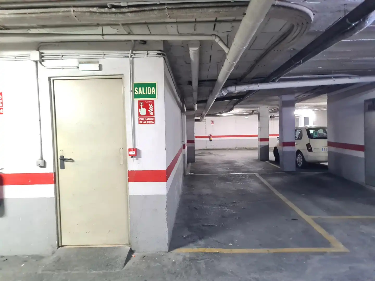 Parking of Flat for sale in Sevilla  with Air Conditioner and Storage room