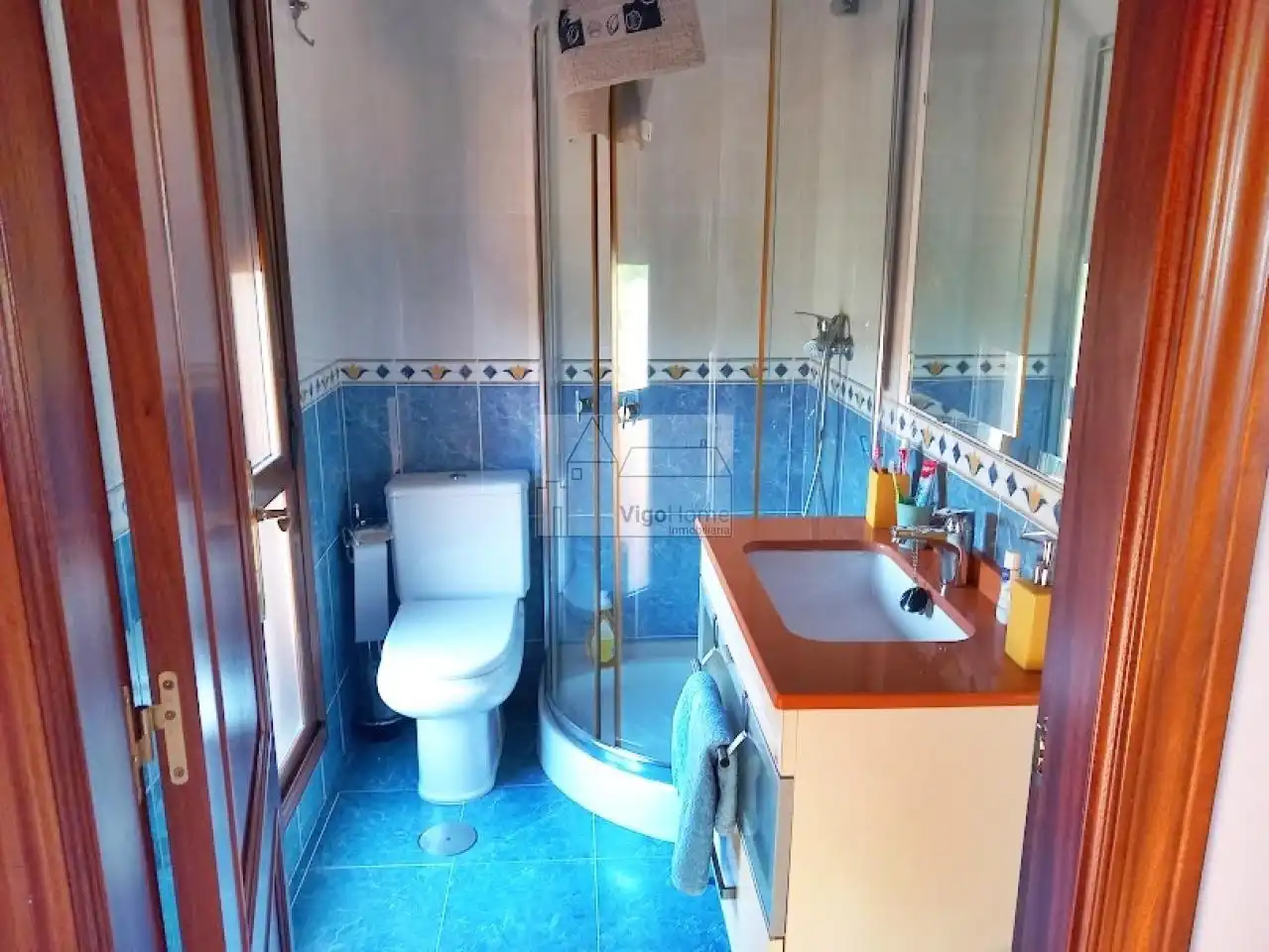 Bathroom of Houses for sale in Cangas   with Heating, Private garden and Terrace