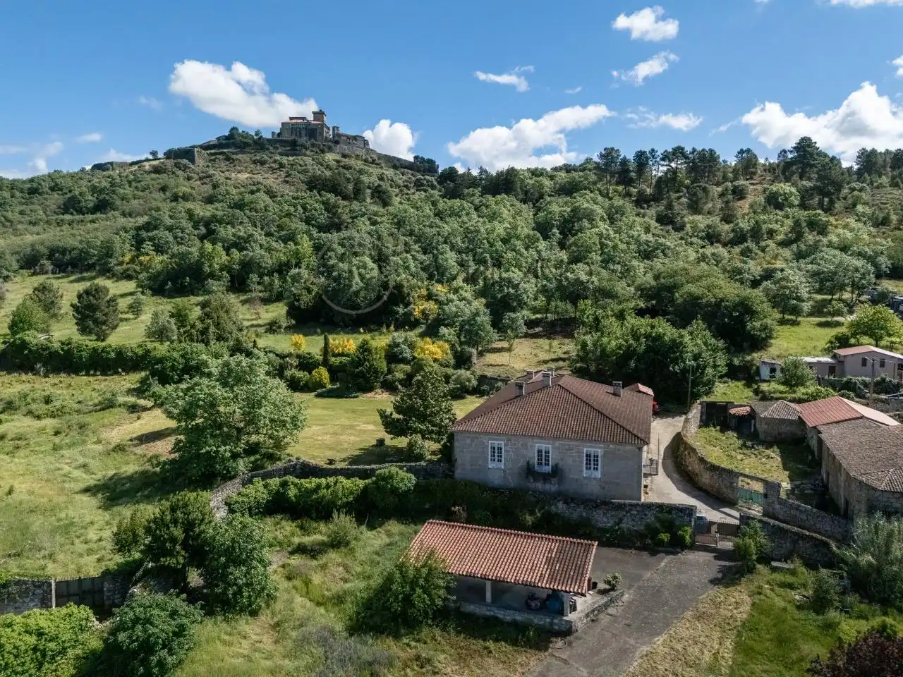 Vista exterior de Finca rústica en venta en Verín con Calefacción, Jardín privado y Parquet