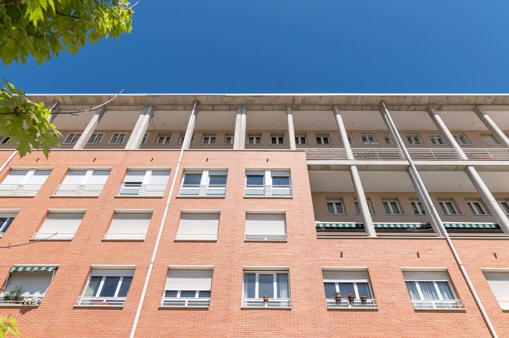 Vista exterior de Pis en venda en  Pamplona / Iruña amb Calefacció, Parquet i Traster