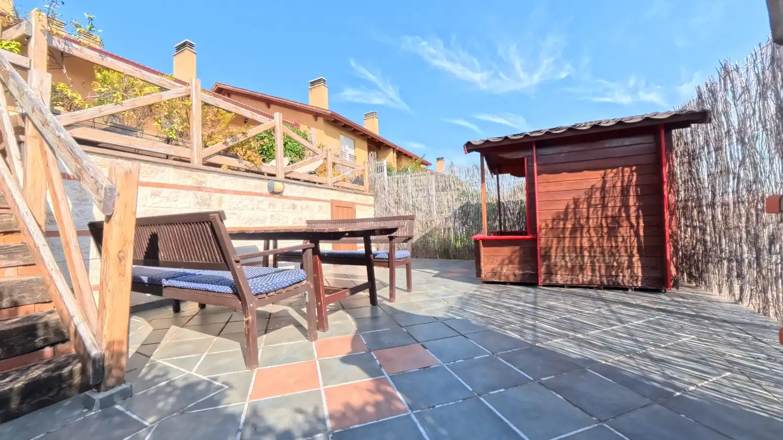 Terraza de Piso en venta en Sojuela con Calefacción, Jardín privado y Parquet